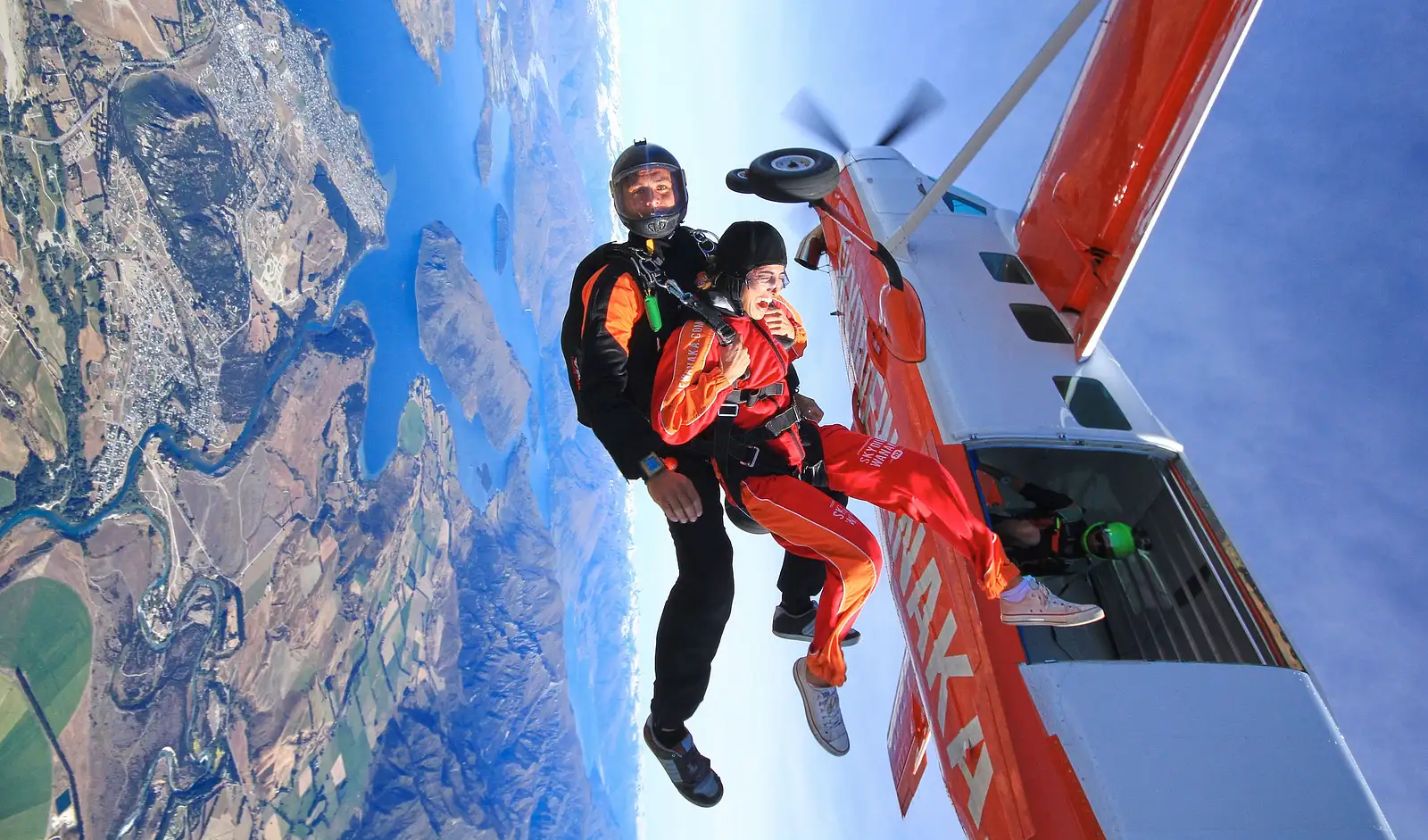 skydiving-wanaka-new-zealand-2.jpg